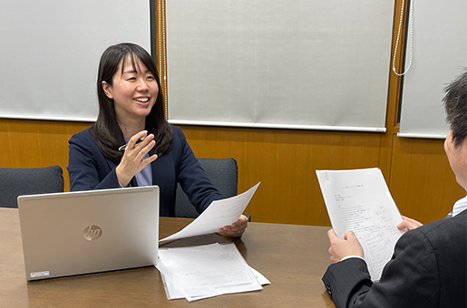 研修業者と打ち合わせ